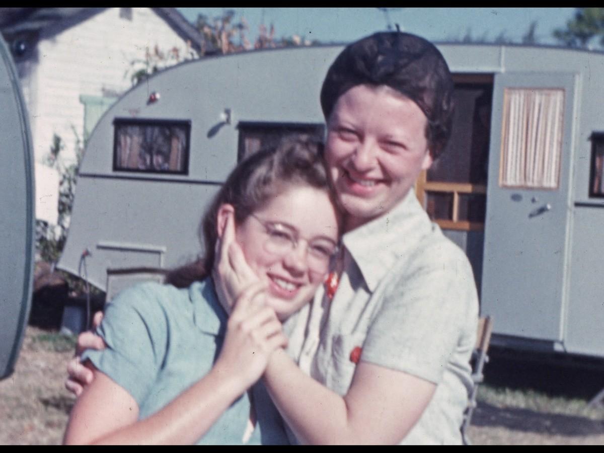 Rick Prelinger, Home movies of the home: Woman Hugging Woman (c. 1940)