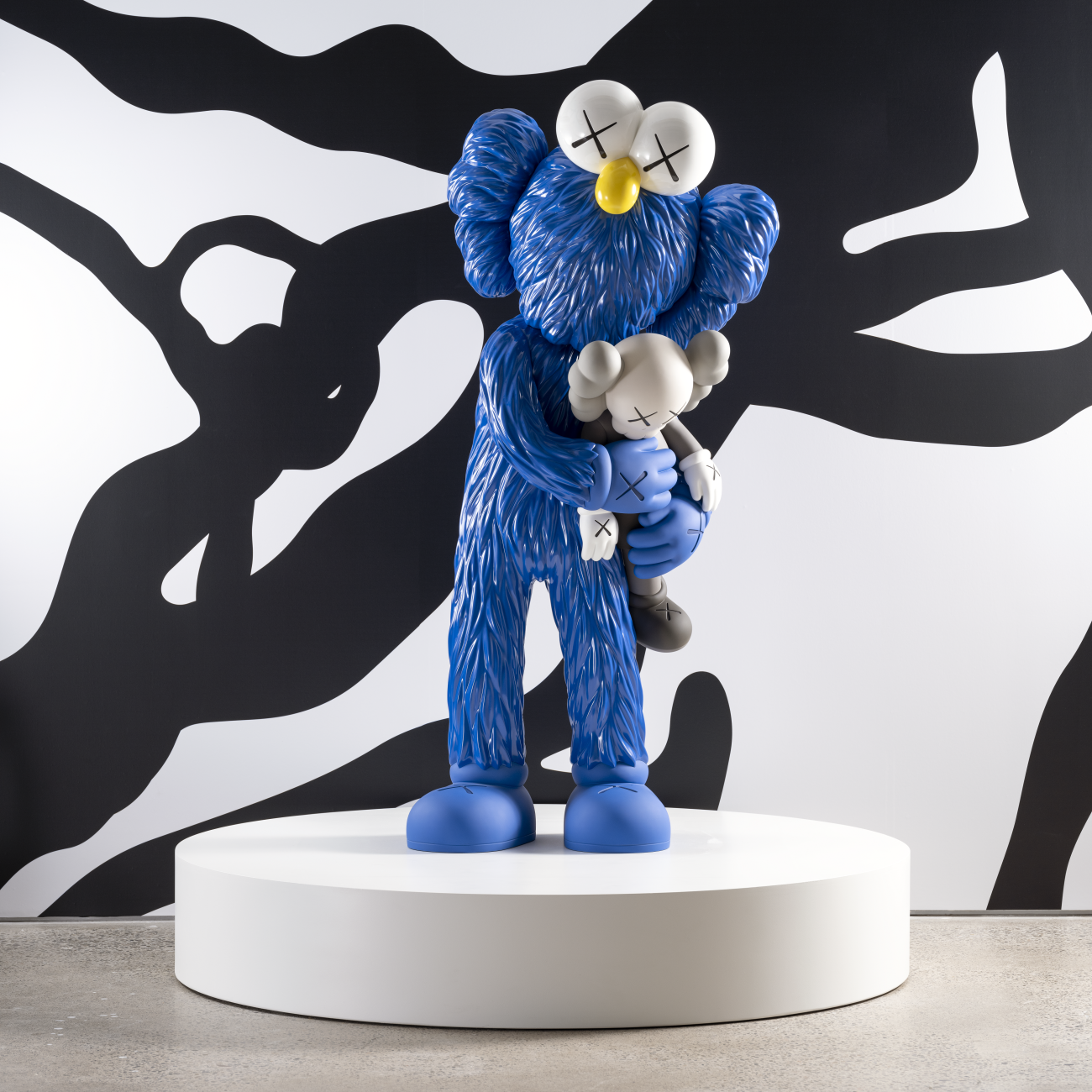 KAWS over the world  Outdoor decor, Garden sculpture, Decor