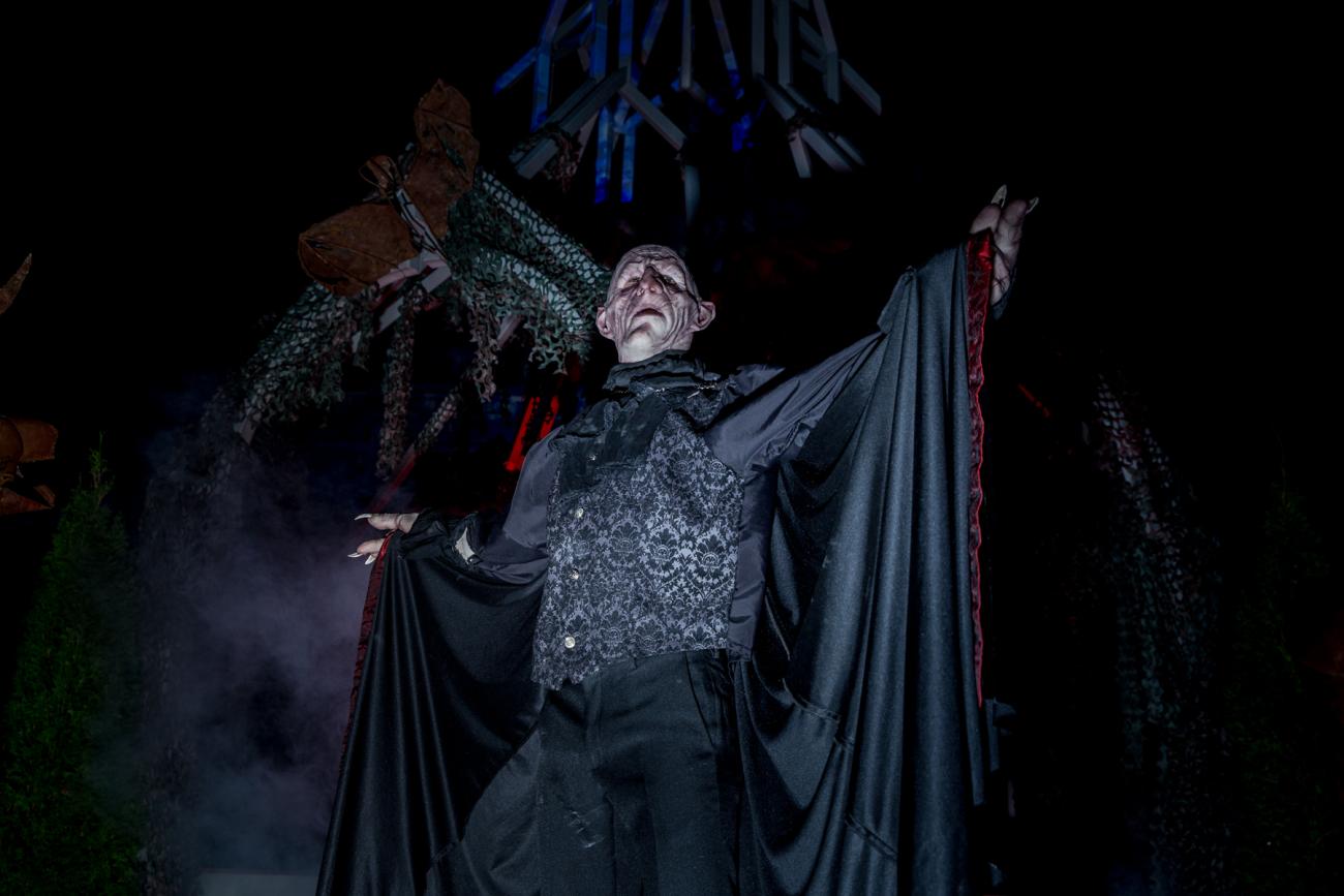 A photograph of a vampire at Legends of Horror