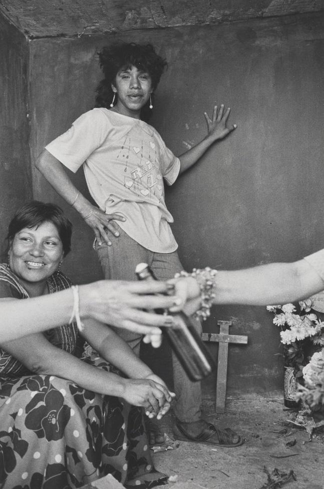 Graciela Iturbide, Día de muertos [Day of the Dead], Juchitán, Mexico