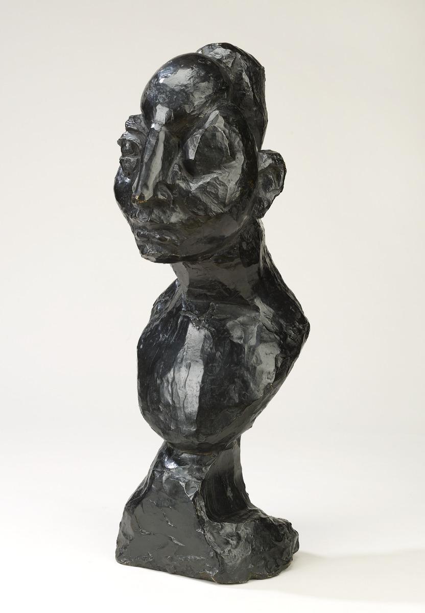 A picture of Henri Matisse's bust Jeannette.