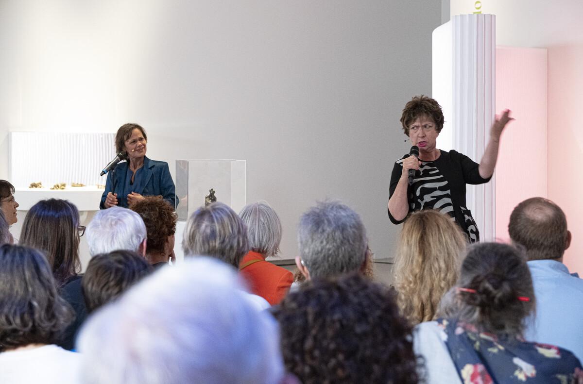 An image of Kristen Thomson and Tanja Jacobs from their performance A Fairytale for Joyce