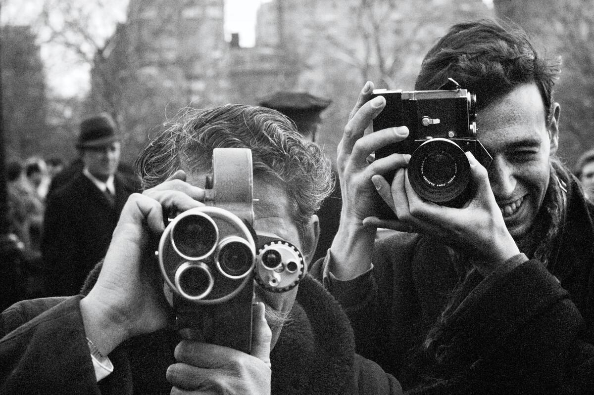 Paul McCartney, Photographers in Central Park. New York, February 1964