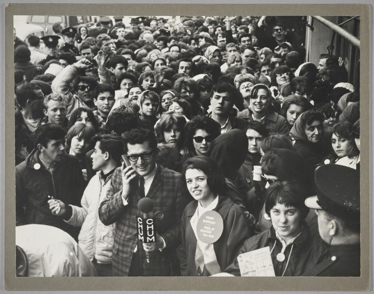 A photo of Trudy Medcalf in the crowd outside the Maple Leaf Gardens