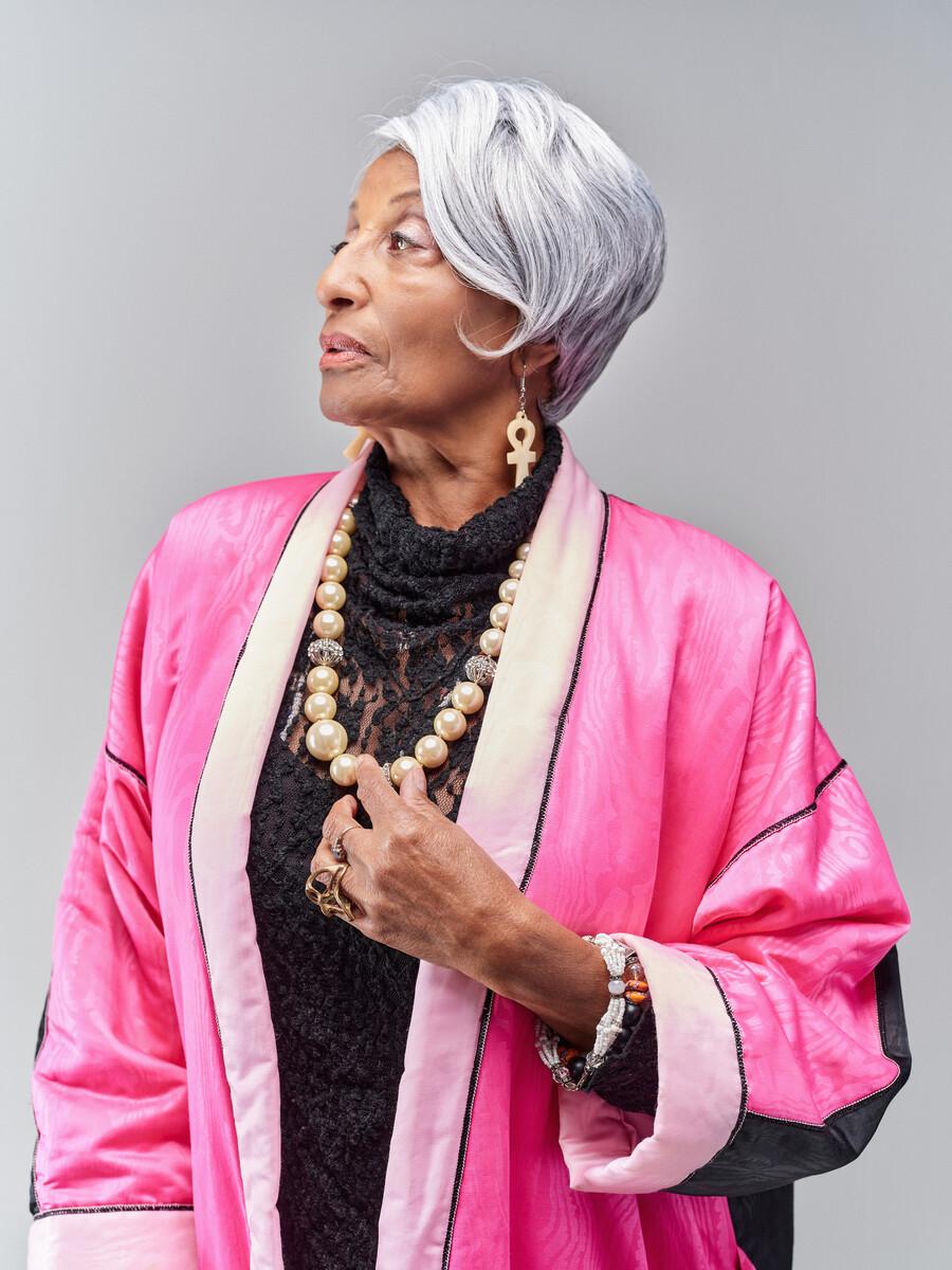Linda V. Carter 2