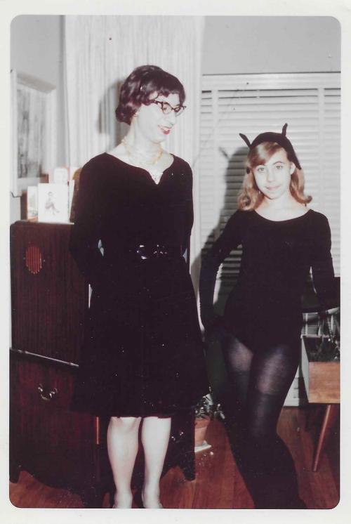 1964 Photograph of a crossdressing father with his daughter in Halloween costumes